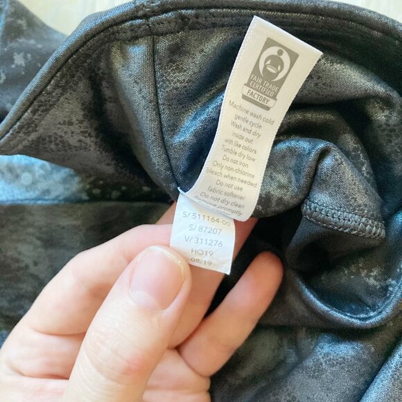 Athleta Gray Silver Metallic Pearl Shine Elation Misty Lace High Waist Leggings - Picture 9 of 9